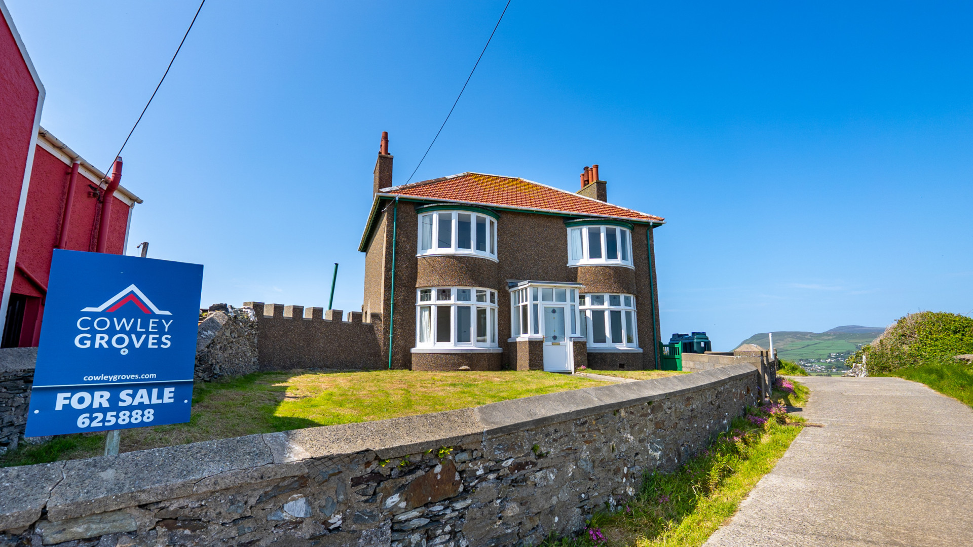 Fieldsway, Howe Road, Port St. Mary, IM9 5PR, Port Erin. - Photo 2 of 32