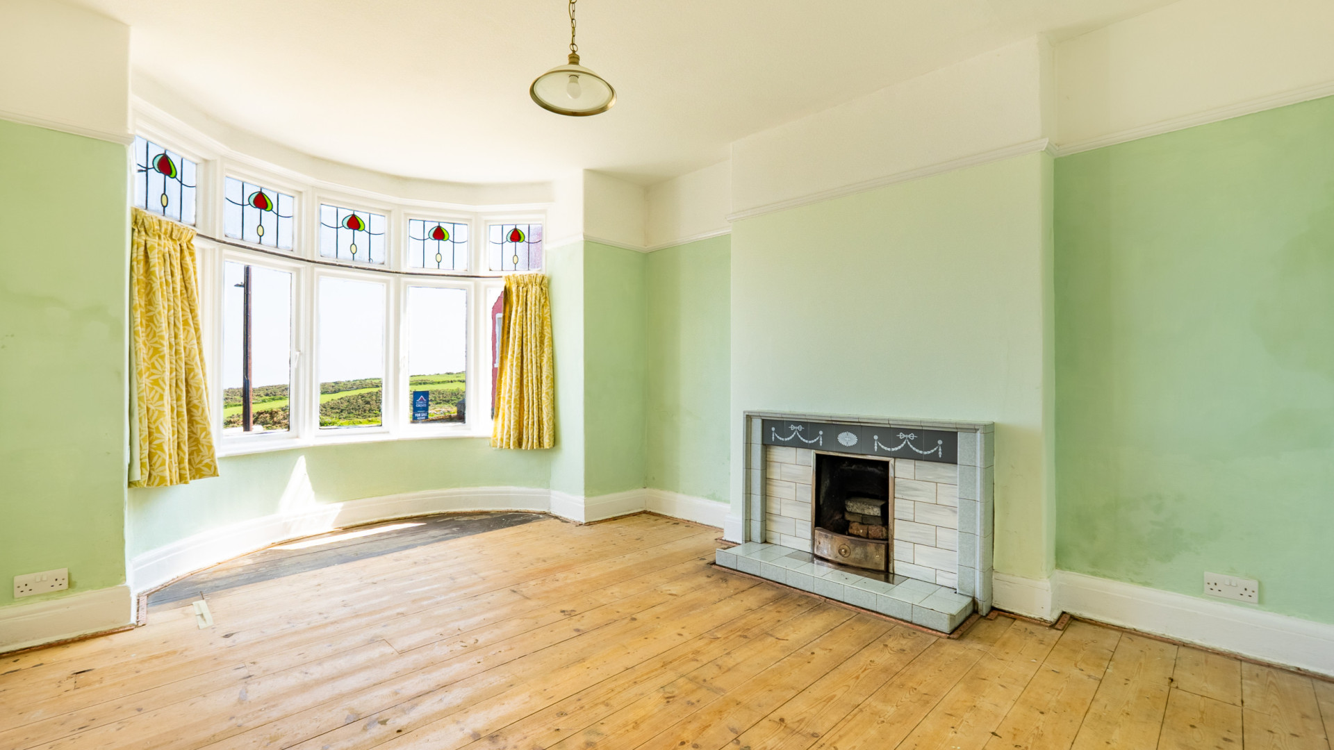 Fieldsway, Howe Road, Port St. Mary, IM9 5PR, Port Erin. - Photo 5 of 32