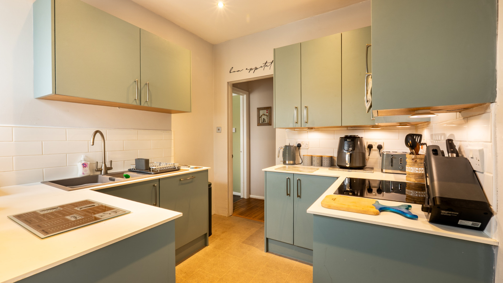 29 Marathon Avenue, Douglas, IM2 4JB. - Photo 4 of 20