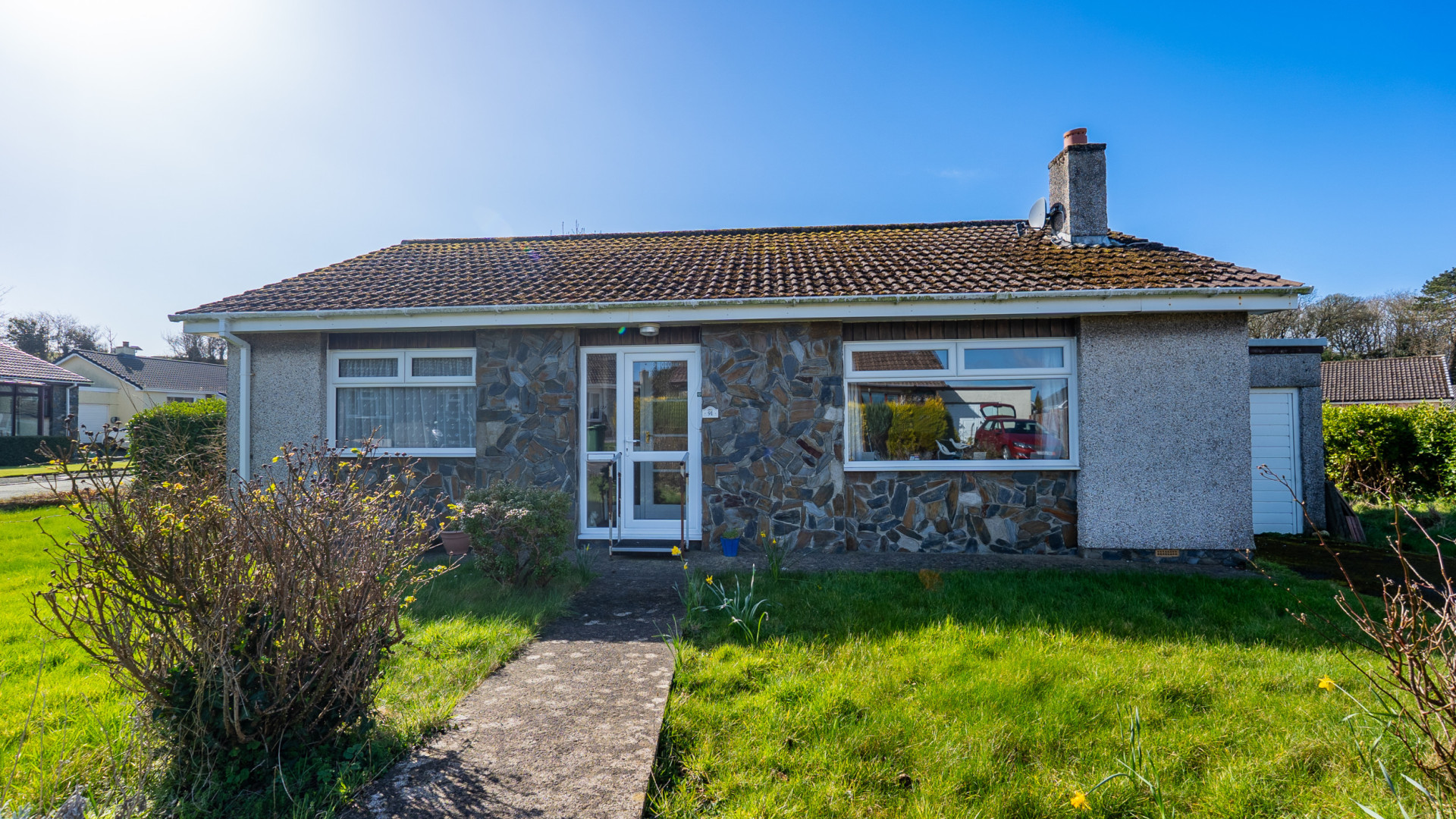 91 Hawthorne Grove, Ballasalla, IM9 2EB. - Photo 1 of 17