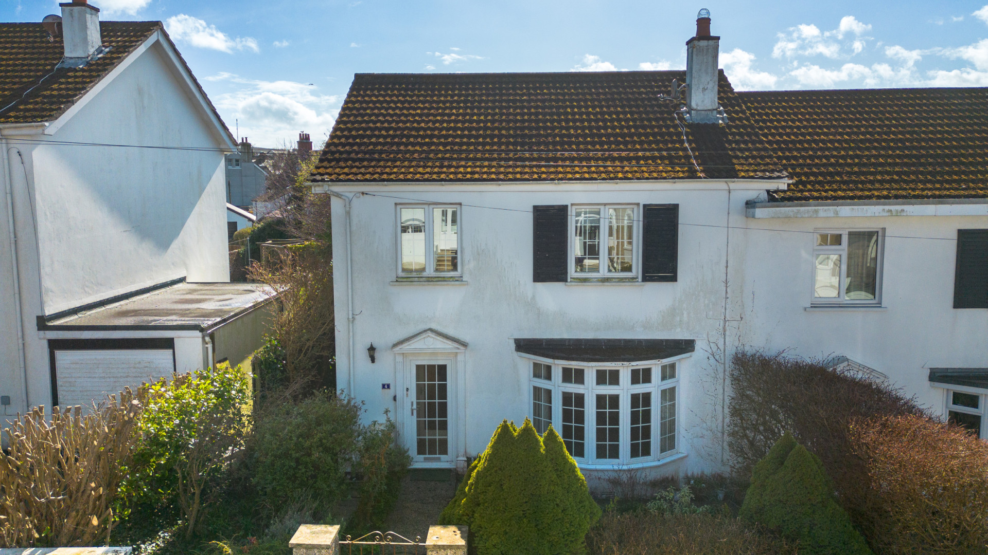 4 Cronkbourne Avenue, Douglas, IM2 3LA. - Photo 1 of 17