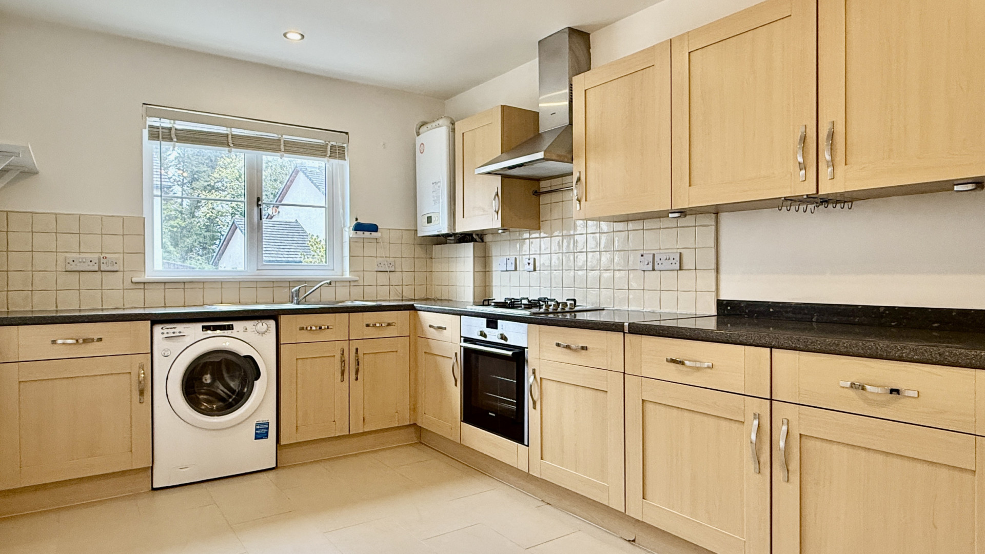 19 Auldyn Walk, Ramsey, IM8 2TN. - Photo 4 of 16