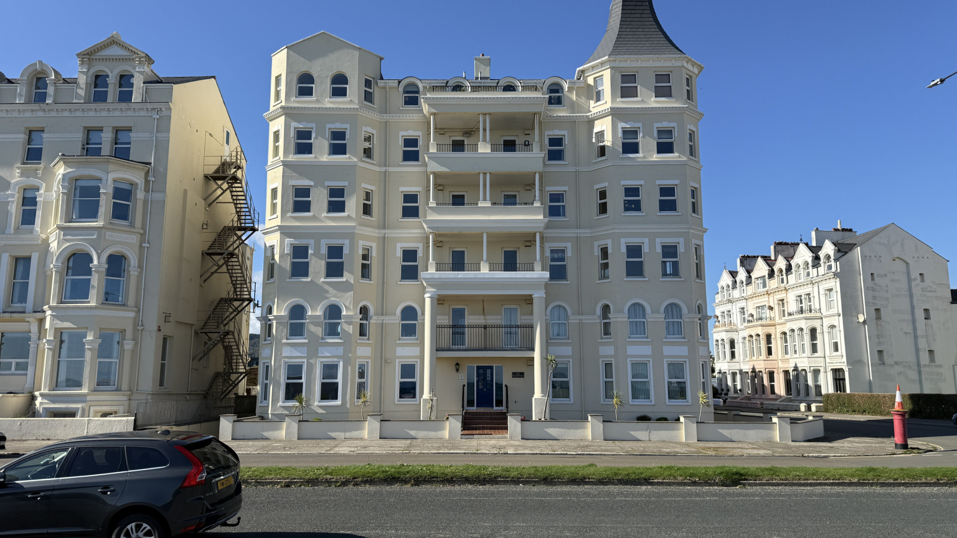 5, The Waterfront, Mooragh Promenade, Ramsey, IM8 3AW. - Photo 1 of 17