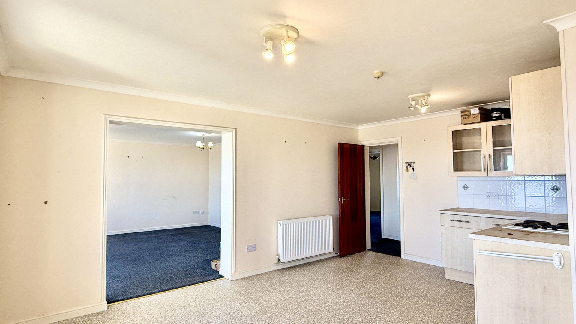 5, The Waterfront, Mooragh Promenade, Ramsey, IM8 3AW. - Photo 5 of 17