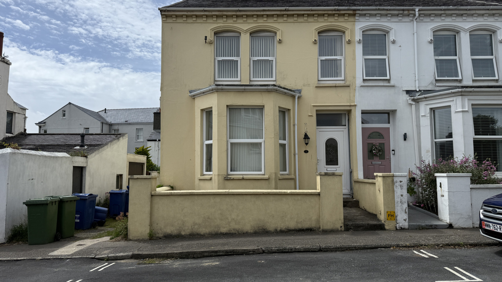 1 Hanley Villas, Ramsey, IM8 3DH. - Photo 1 of 21