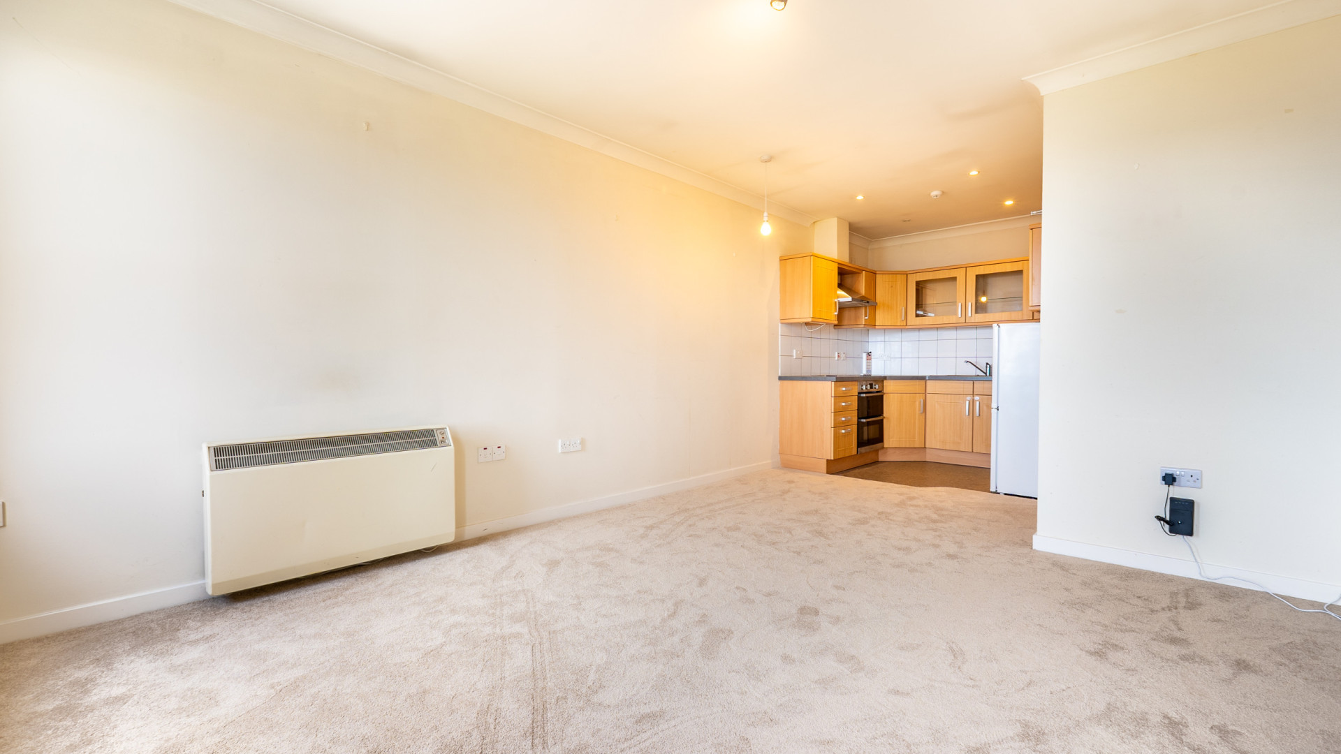 Apt. 8 Harris View Apartments, Mona Terrace, Douglas, IM1 3NA. - Photo 4 of 10