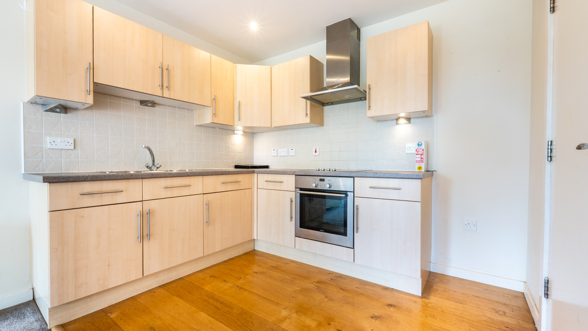 Apt. 2 Harris View Apartments, Mona Terrace, Douglas, IM1 3NA. - Photo 5 of 12