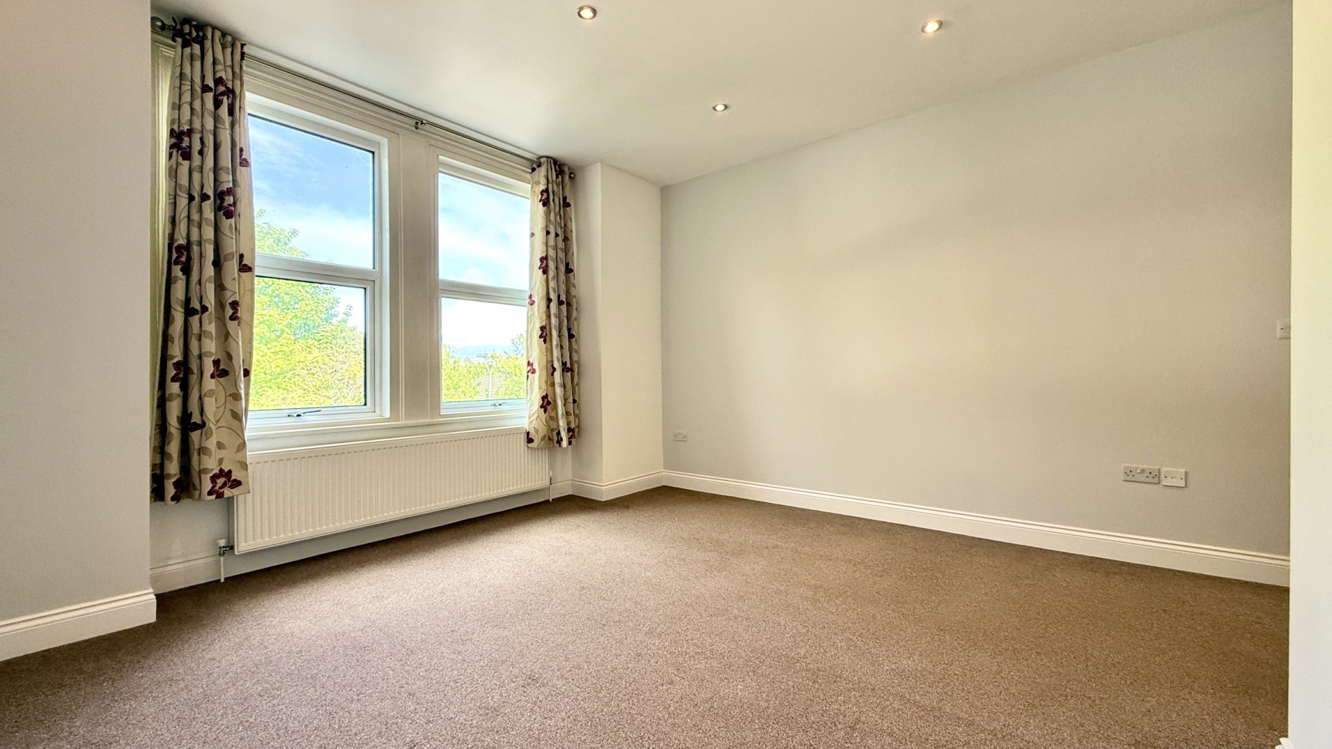 Apt. 4 Holmleigh, Brookhill Road, Ramsey, IM8 2HY. - Photo 5 of 14