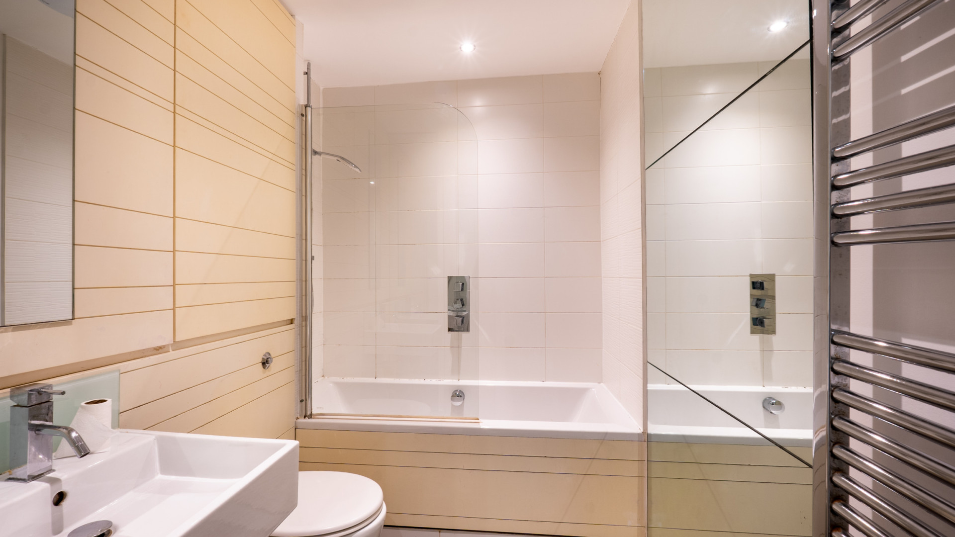 Apt. 27 Spectrum Apartments, Central Promenade, Douglas, IM2 4LL. - Photo 5 of 13