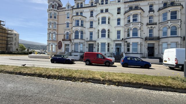 Flat 5, Viking House, Mooragh Promenade, Ramsey, IM8 3AG.