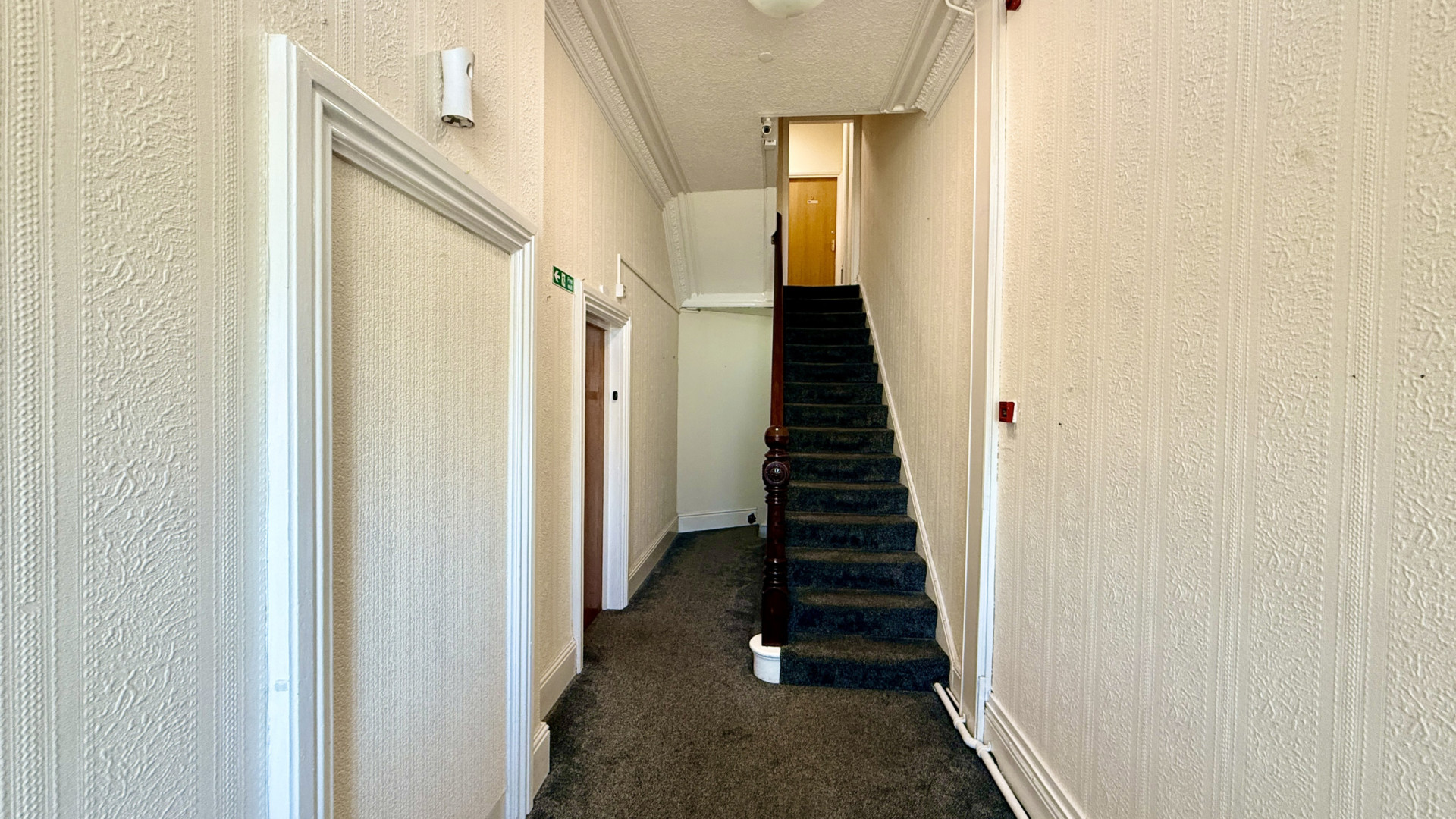 Flat 5, Viking House, Mooragh Promenade, Ramsey, IM8 3AG. - Photo 2 of 10