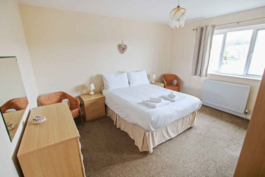 27 Creggan Lea, Port St Mary IM9 5BE. - Photo 5 of 30