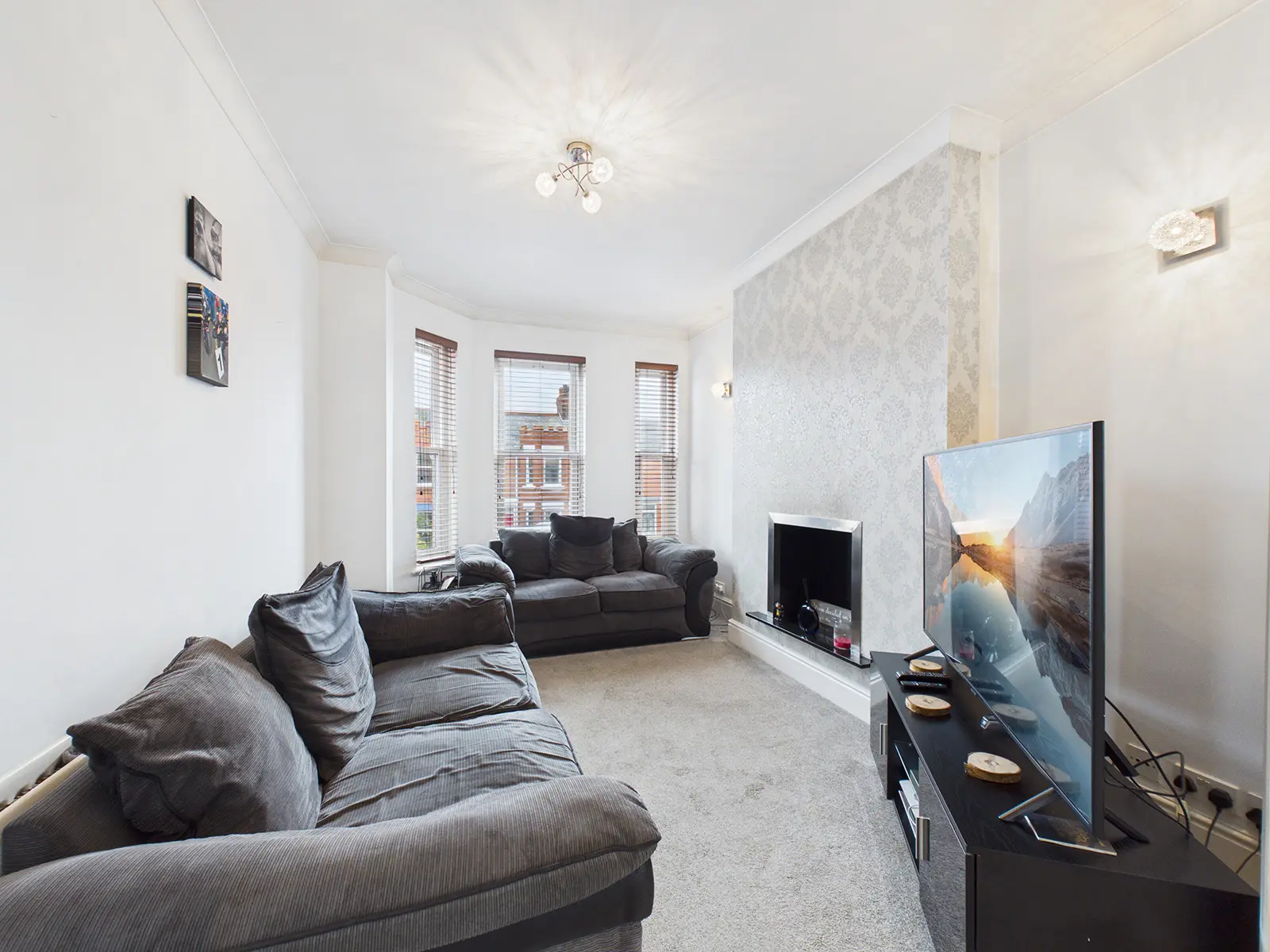 36 Hildesley Road, Douglas, Isle Of Man, Isle Of Man, IM2 5AY. - Photo 4 of 15