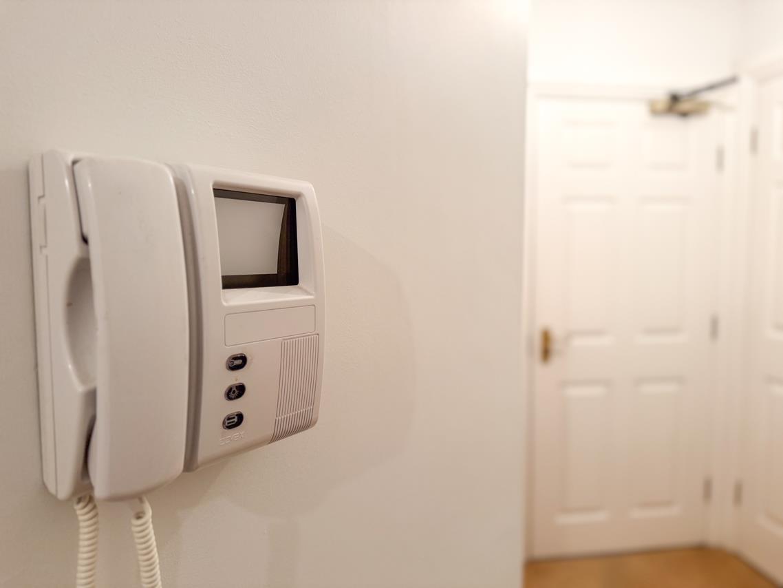 Apartment 4, Snaefell House The Promenade, Port Erin. - Photo 4 of 25
