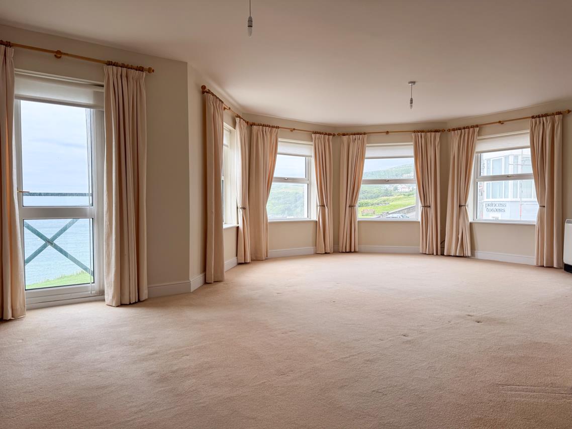 Apartment 4, Snaefell House The Promenade, Port Erin. - Photo 5 of 25