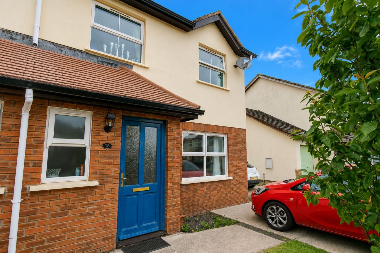 18, Larivane Meadows, Andreas, IM7 4JD. - Photo 2 of 17