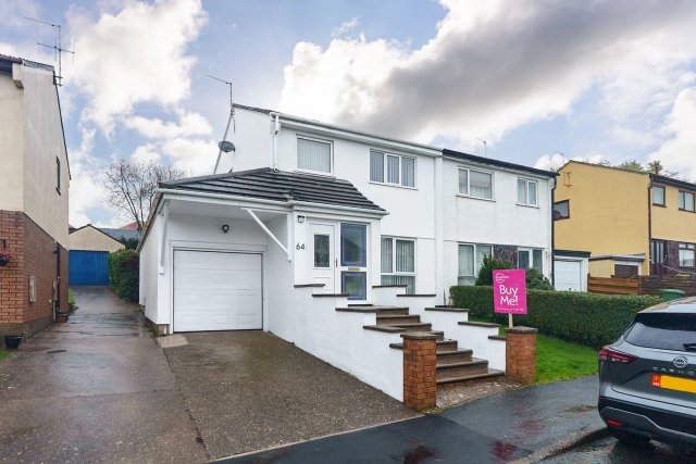 64 Derwent Drive, Onchan.