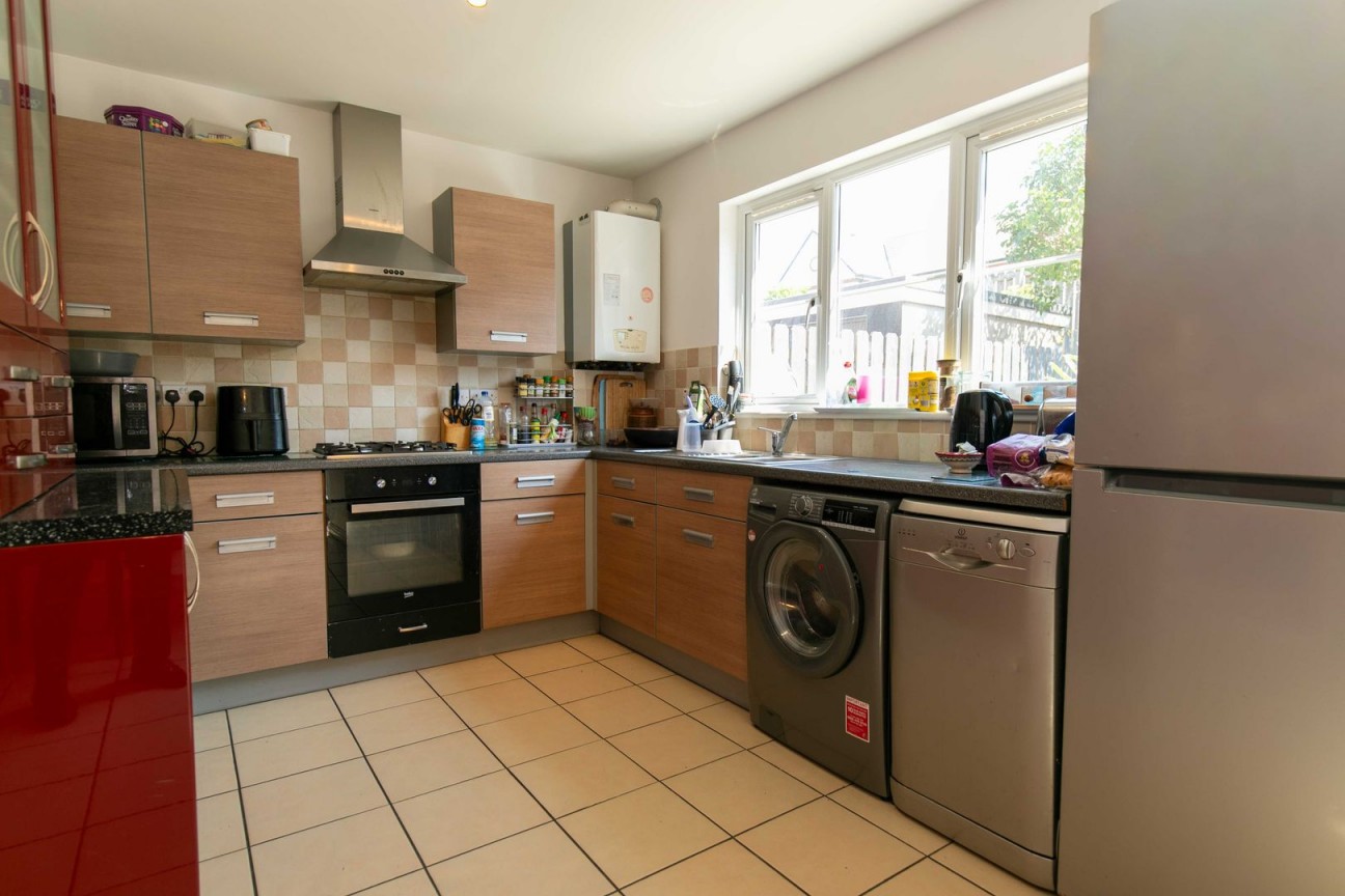 2, Samuel Webb Crescent, Douglas, IM2 6PP. - Photo 4 of 17