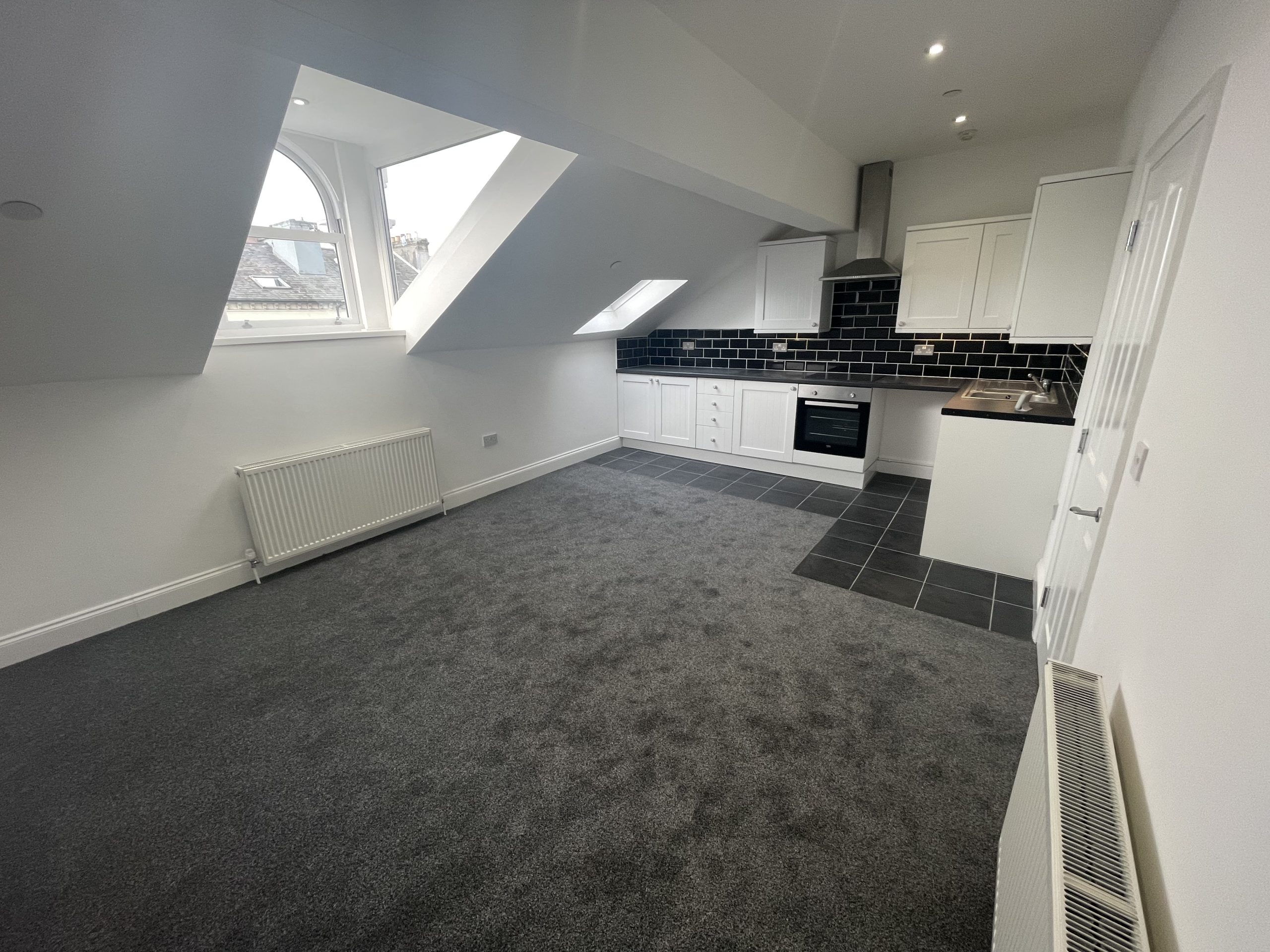 102 Bucks Road, Douglas, Isle of Man, IM1 3AQ. - Photo 2 of 8