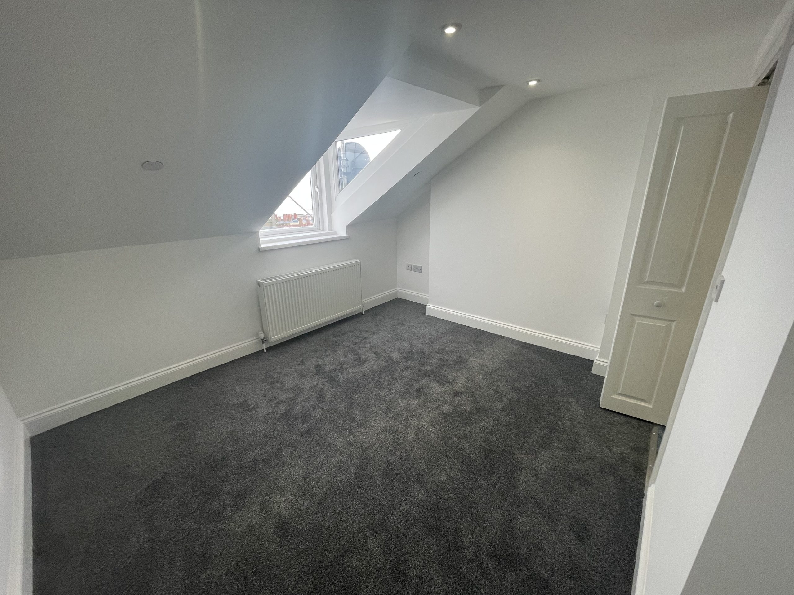 102 Bucks Road, Douglas, Isle of Man, IM1 3AQ. - Photo 4 of 8