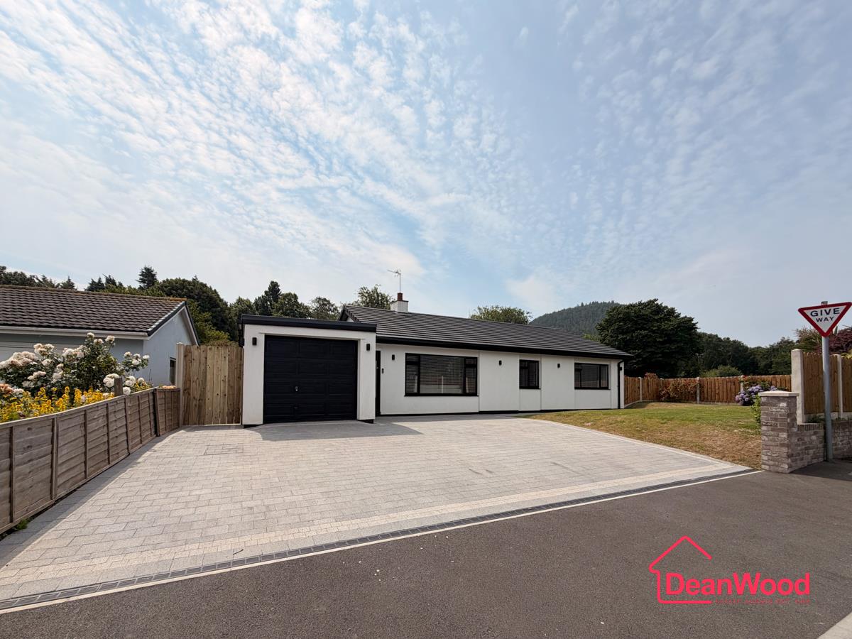 2 Lezayre Park, Ramsey, Isle Of Man. - Photo 1 of 34