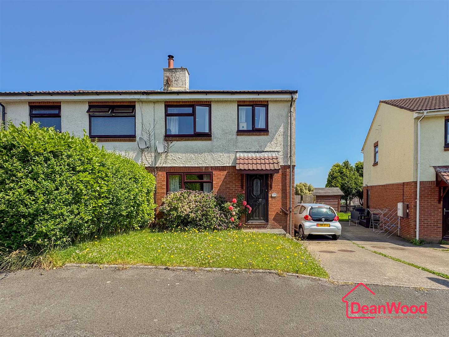 18 Close Cowley, Douglas, Isle Of Man. - Photo 1 of 19