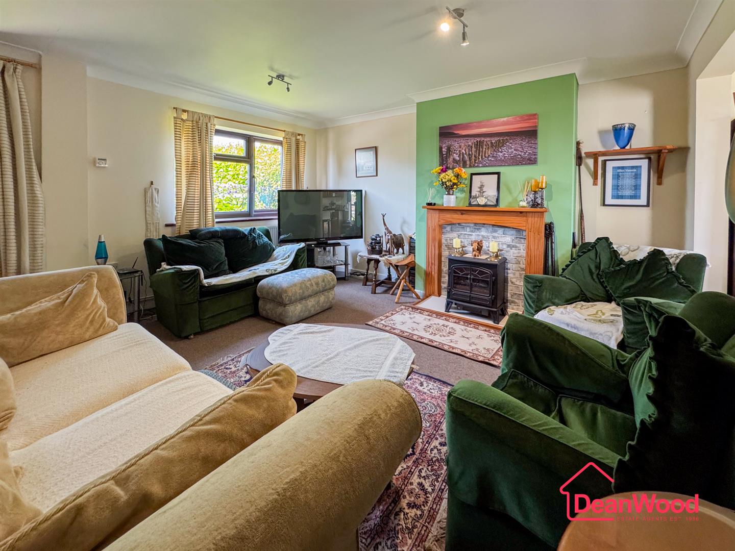 18 Close Cowley, Douglas, Isle Of Man. - Photo 5 of 19