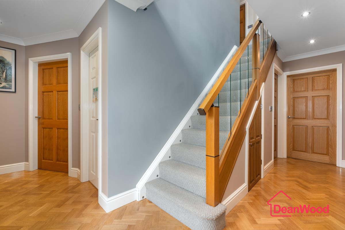 17 Pinehurst Glen, Saddlestone, Isle of Man, Braddan. - Photo 4 of 36