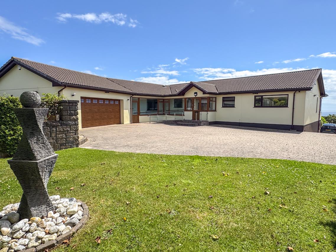 Henmar, 6 Hill Park Ballakillowey, Colby. - Photo 1 of 28