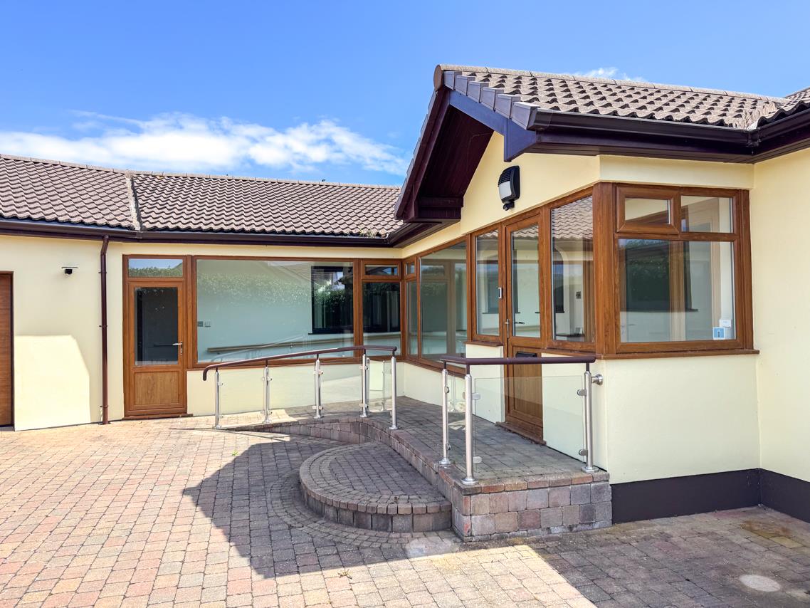 Henmar, 6 Hill Park Ballakillowey, Colby. - Photo 3 of 28