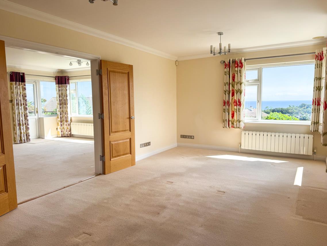 Henmar, 6 Hill Park Ballakillowey, Colby. - Photo 4 of 28