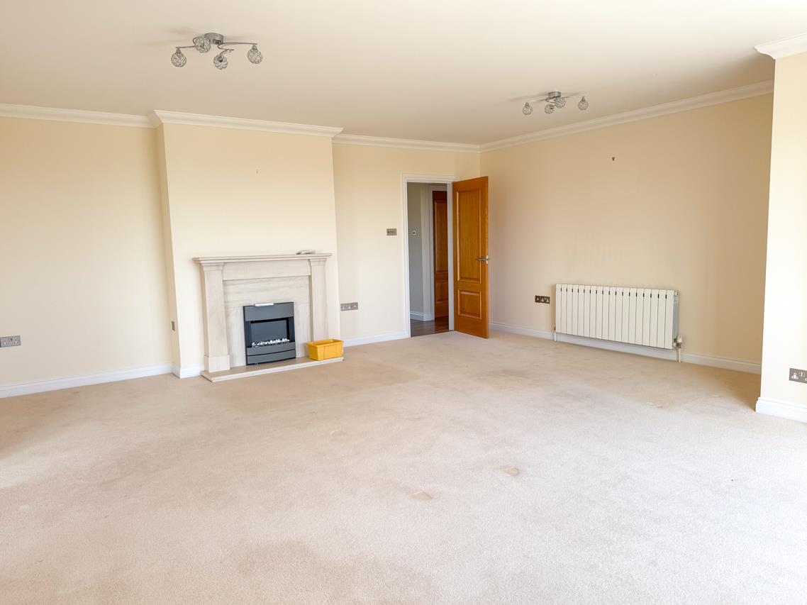 Henmar, 6 Hill Park Ballakillowey, Colby. - Photo 5 of 28