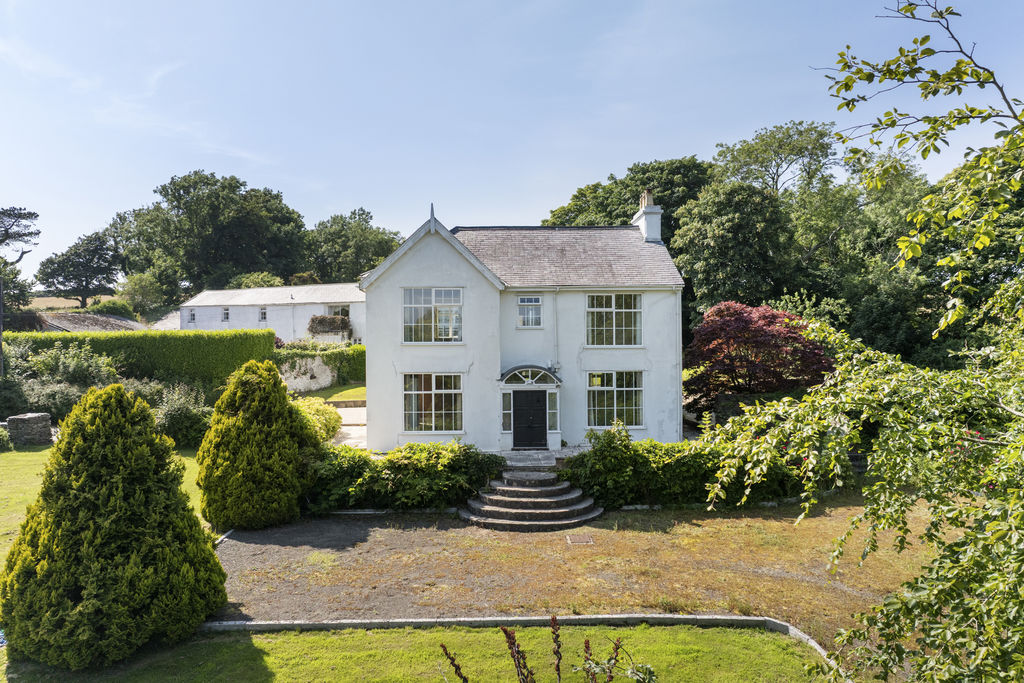 Ballacregga, Vicarage Road, Douglas IM4 2AE. - Photo 2 of 54