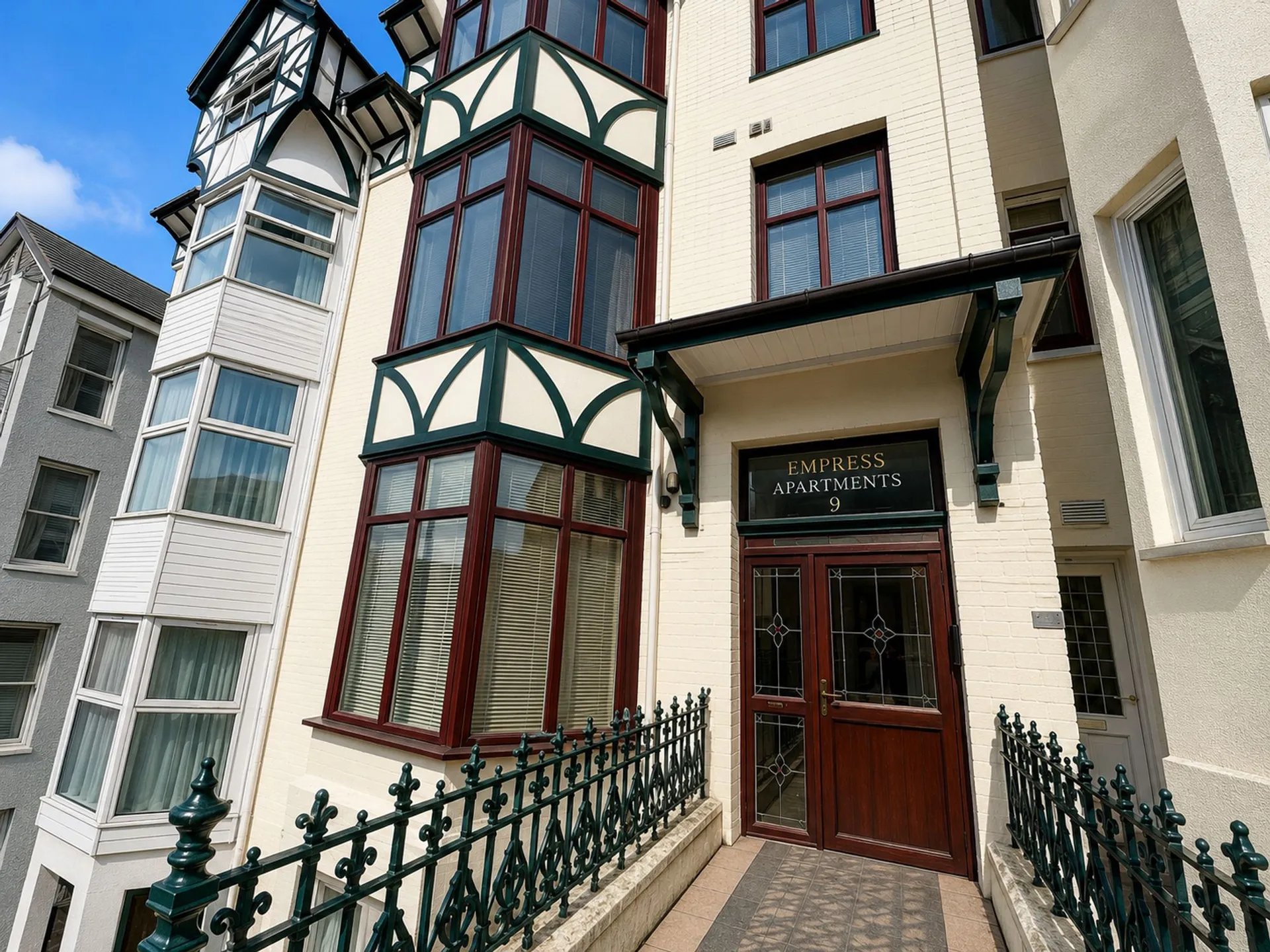 2 bed flat to rent in Empress Drive, Douglas, IM2. - Photo 1 of 12
