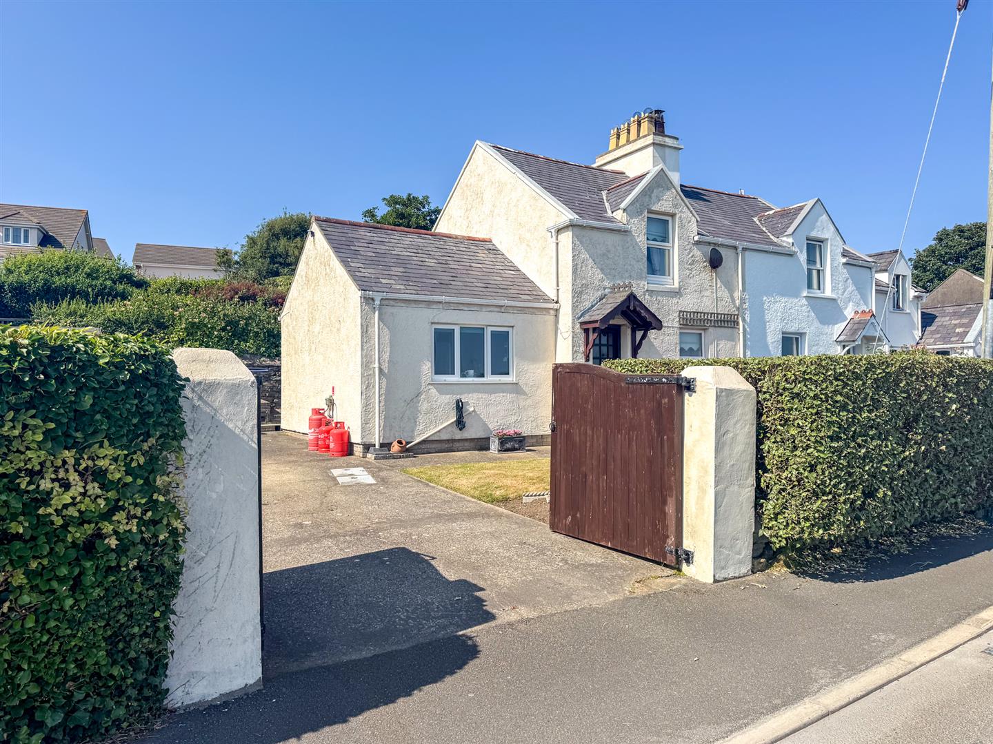 Valdron House, Ballagawne Road Colby. - Photo 1 of 19