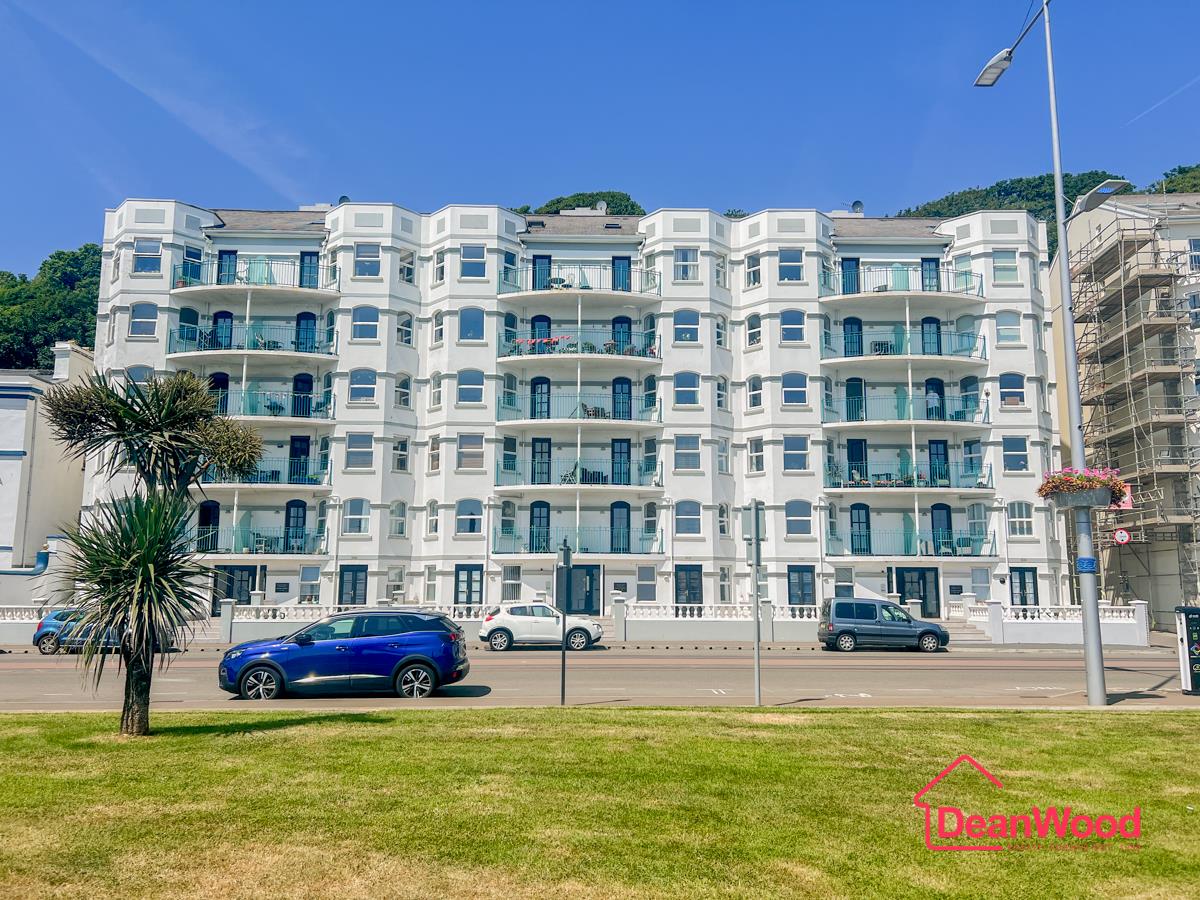 16 Century Court, Queens Promenade, Douglas, Isle of Man. - Photo 1 of 18