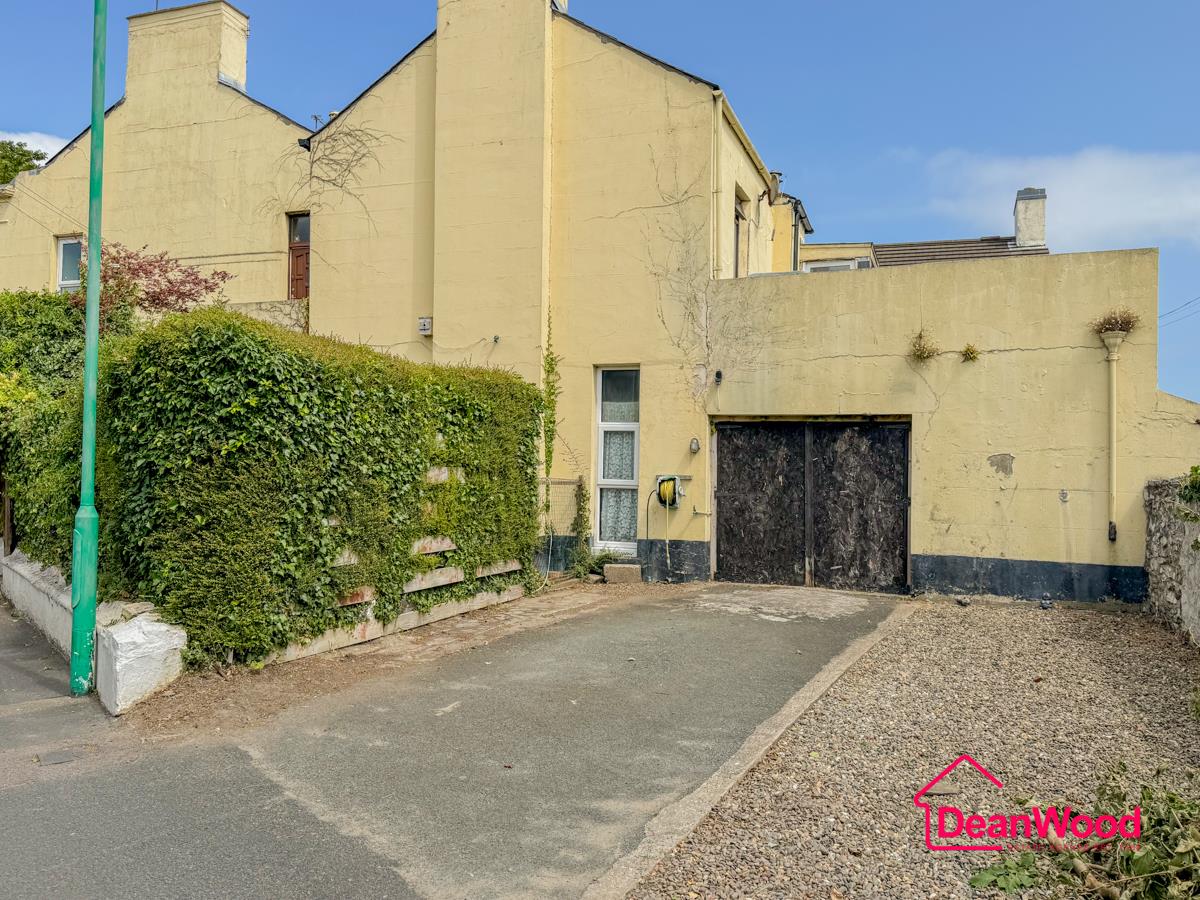 The Willows, Altdale Terrace, Lezayre Road, Ramsey. - Photo 4 of 33