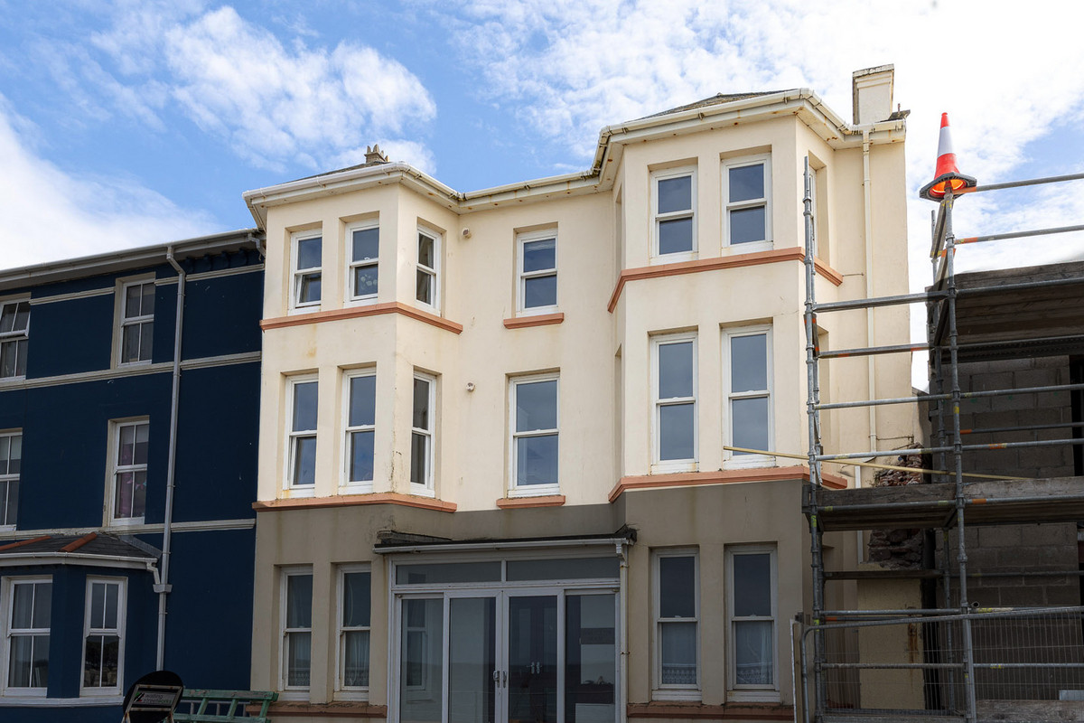 Marine Parade, Isle Of Man, IM5 1, Peel. - Photo 2 of 28
