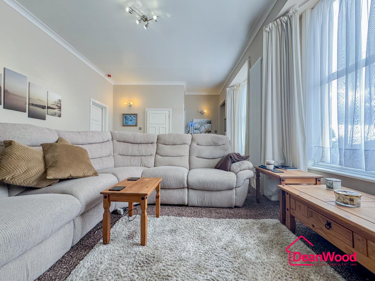 Apartment 7 Isle of Alanis, Mooragh Promenade, Ramsey. - Photo 5 of 26