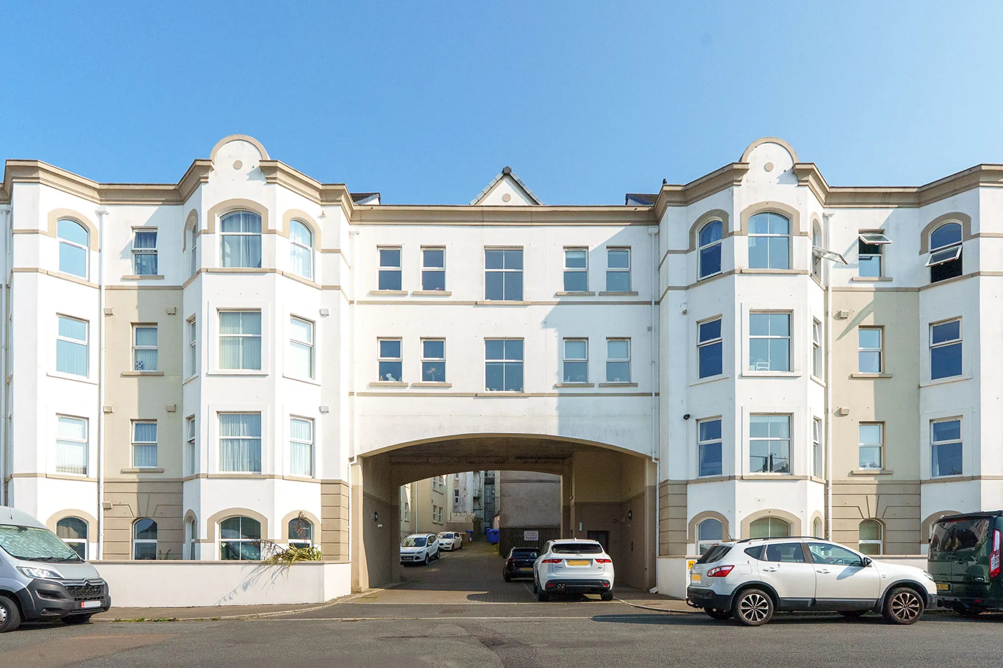 Apartment 5, Queens Pier Apartments, Queens Drive East, Ramsey. - Photo 2 of 15
