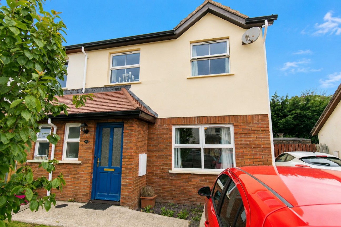 18, Larivane Meadows, Andreas, IM7 4JD. - Photo 1 of 17