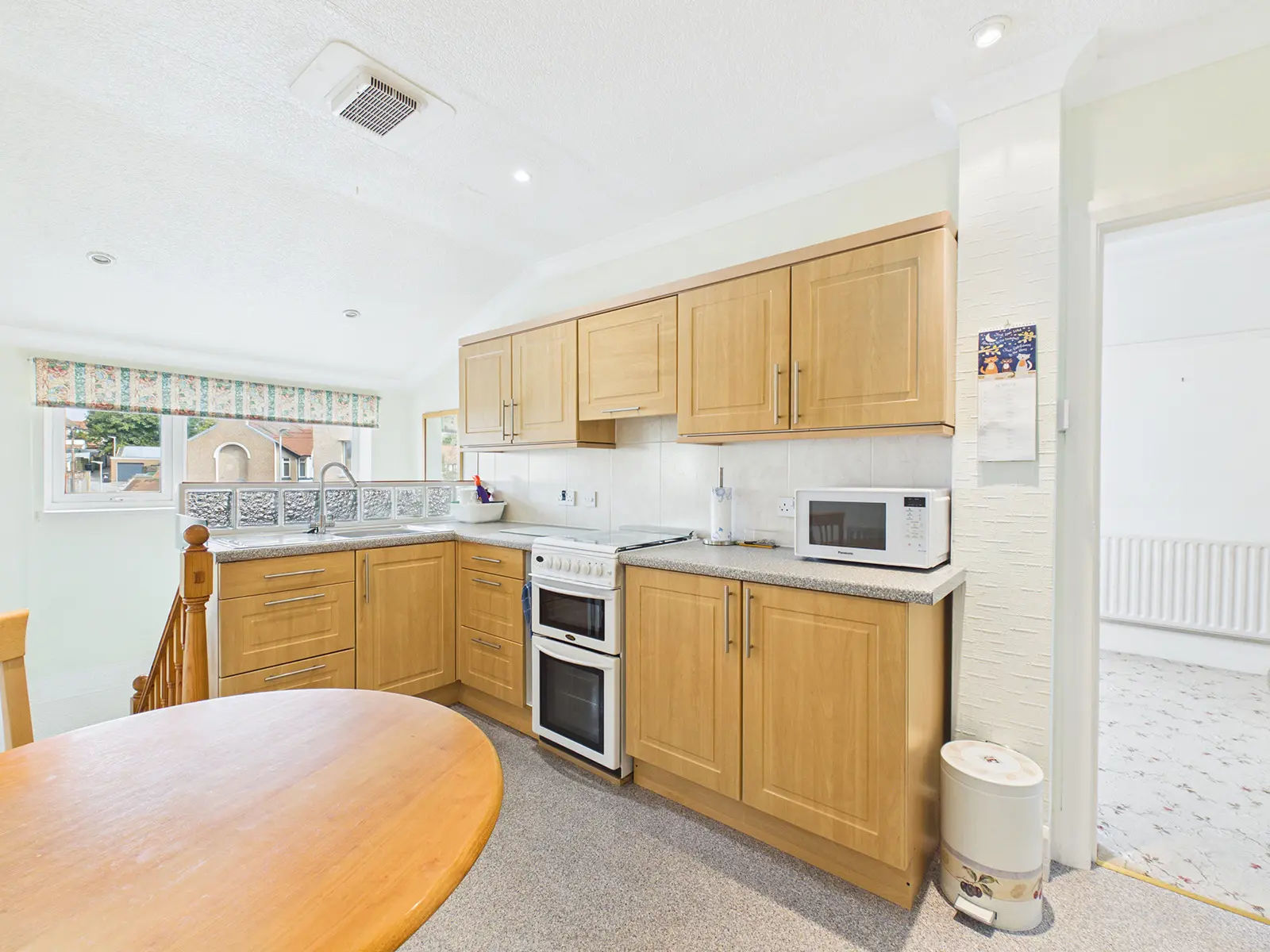 33 Kensington Road, Douglas, Isle Of Man, Isle Of Man, IM1 3EW. - Photo 3 of 23