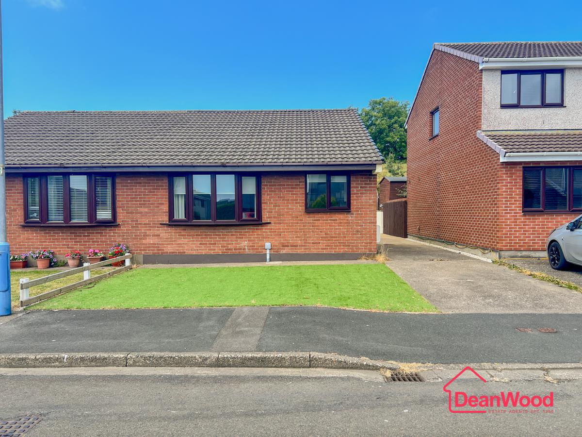 50 Cooil Drive, Douglas, Isle Of Man. - Photo 2 of 18