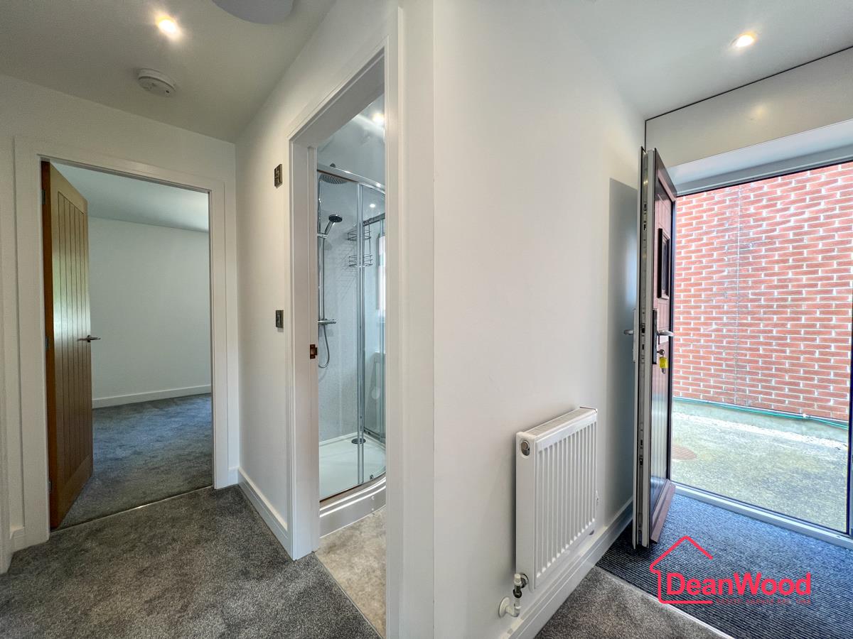 50 Cooil Drive, Douglas, Isle Of Man. - Photo 3 of 18