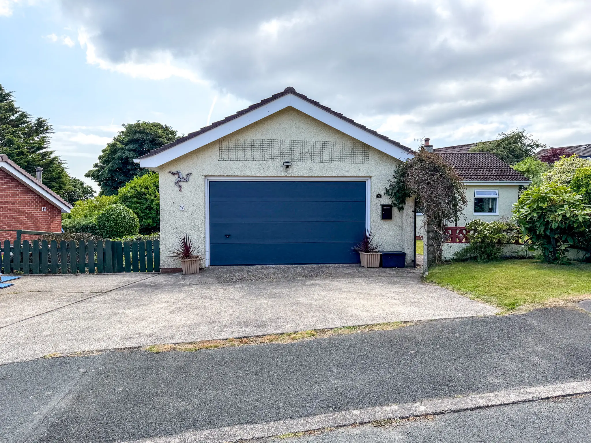 5 Moaney Quill Close, Lonan, Laxey. - Photo 3 of 33