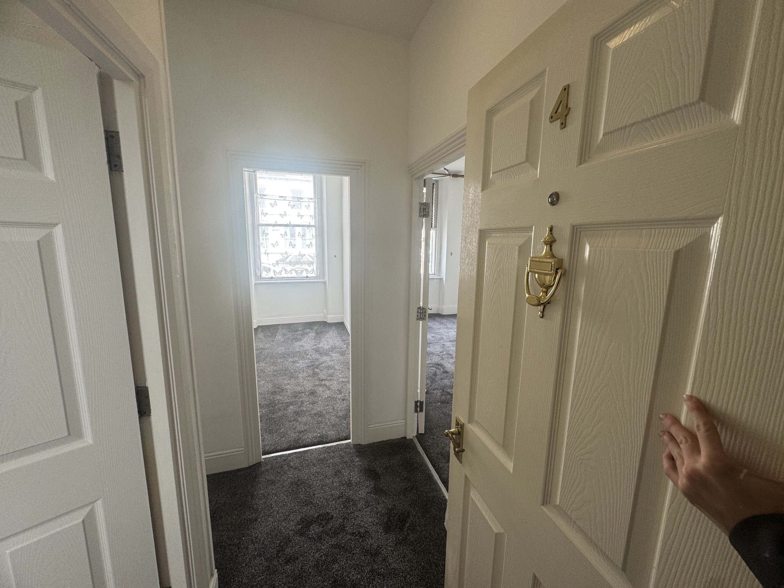 Flat 4, 25 Demesne Road, Douglas, Isle of Man, IM1 3DZ. - Photo 3 of 10