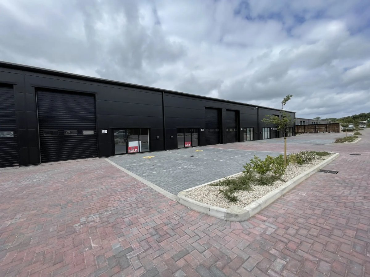 Units E3, E4 & E5, Eden Business Park, Braddan.