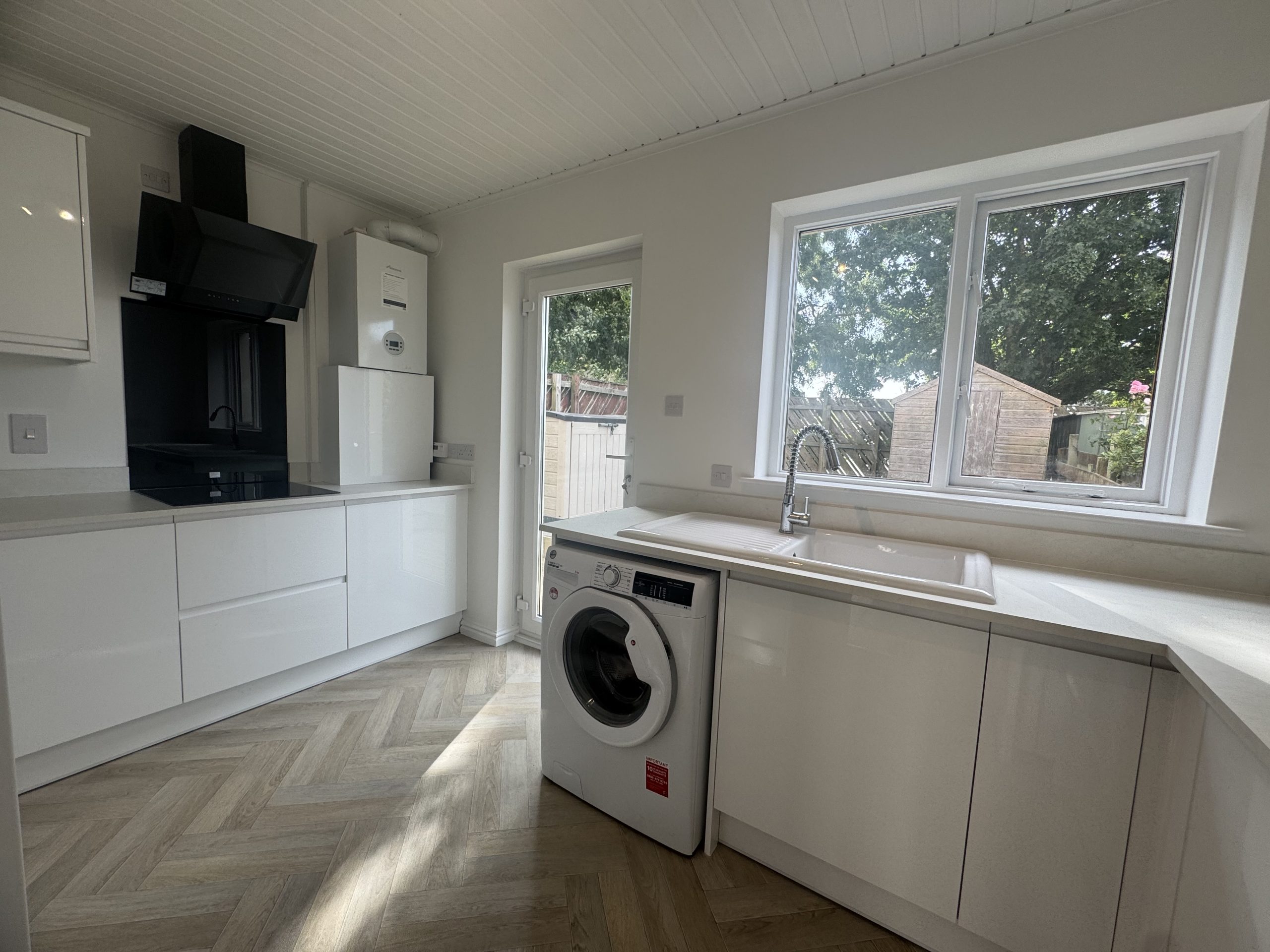 Stanley Mews, Douglas, Isle of Man, IM2 7AE. - Photo 5 of 11