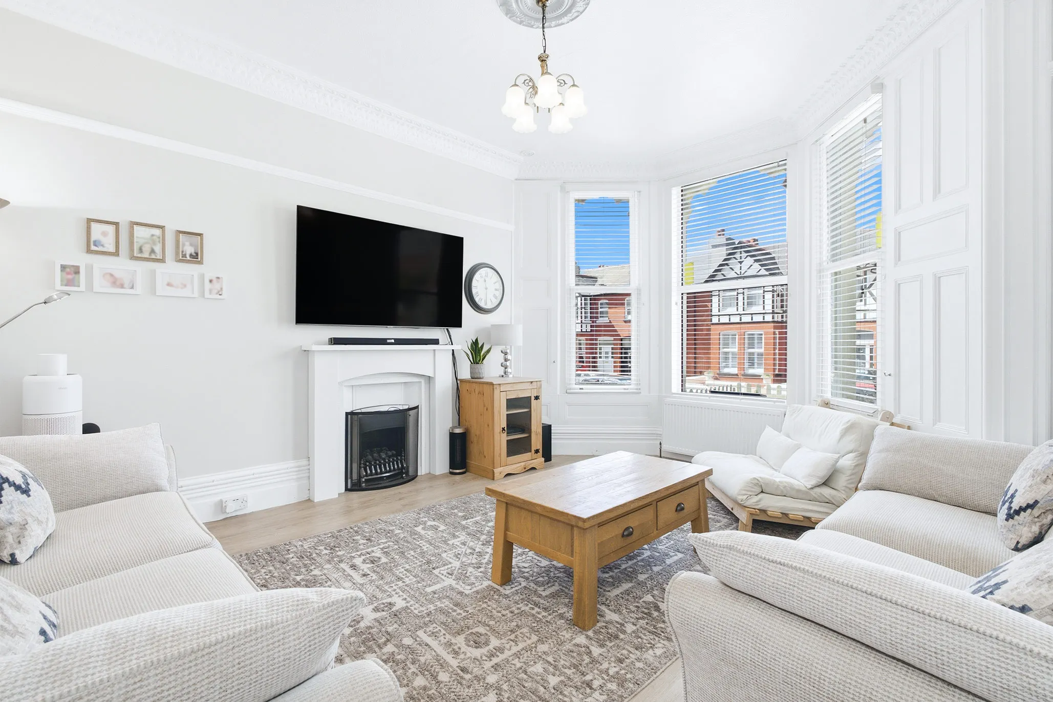 10 Belgravia Road, Onchan. - Photo 5 of 30