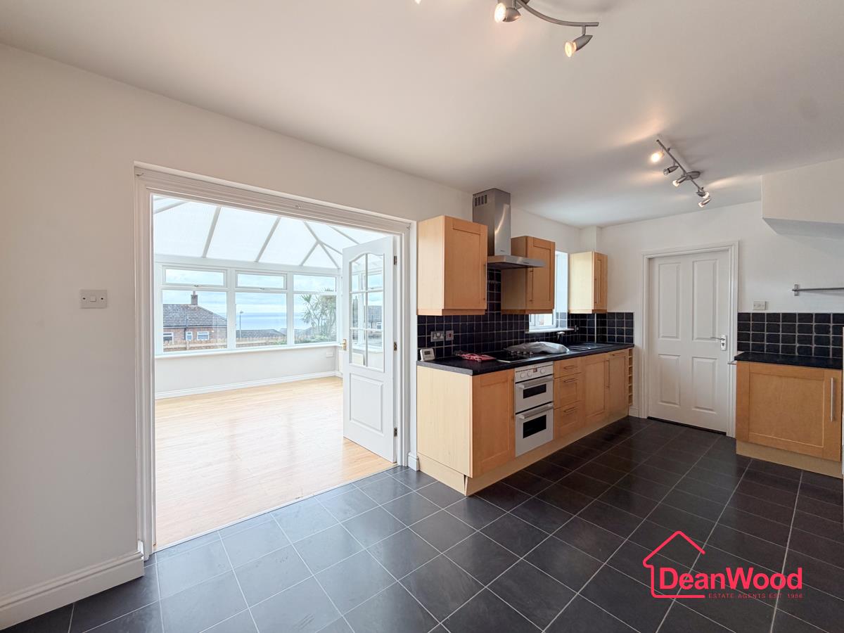 3 Church Close, Lonan, Isle of Man, Laxey. - Photo 5 of 20